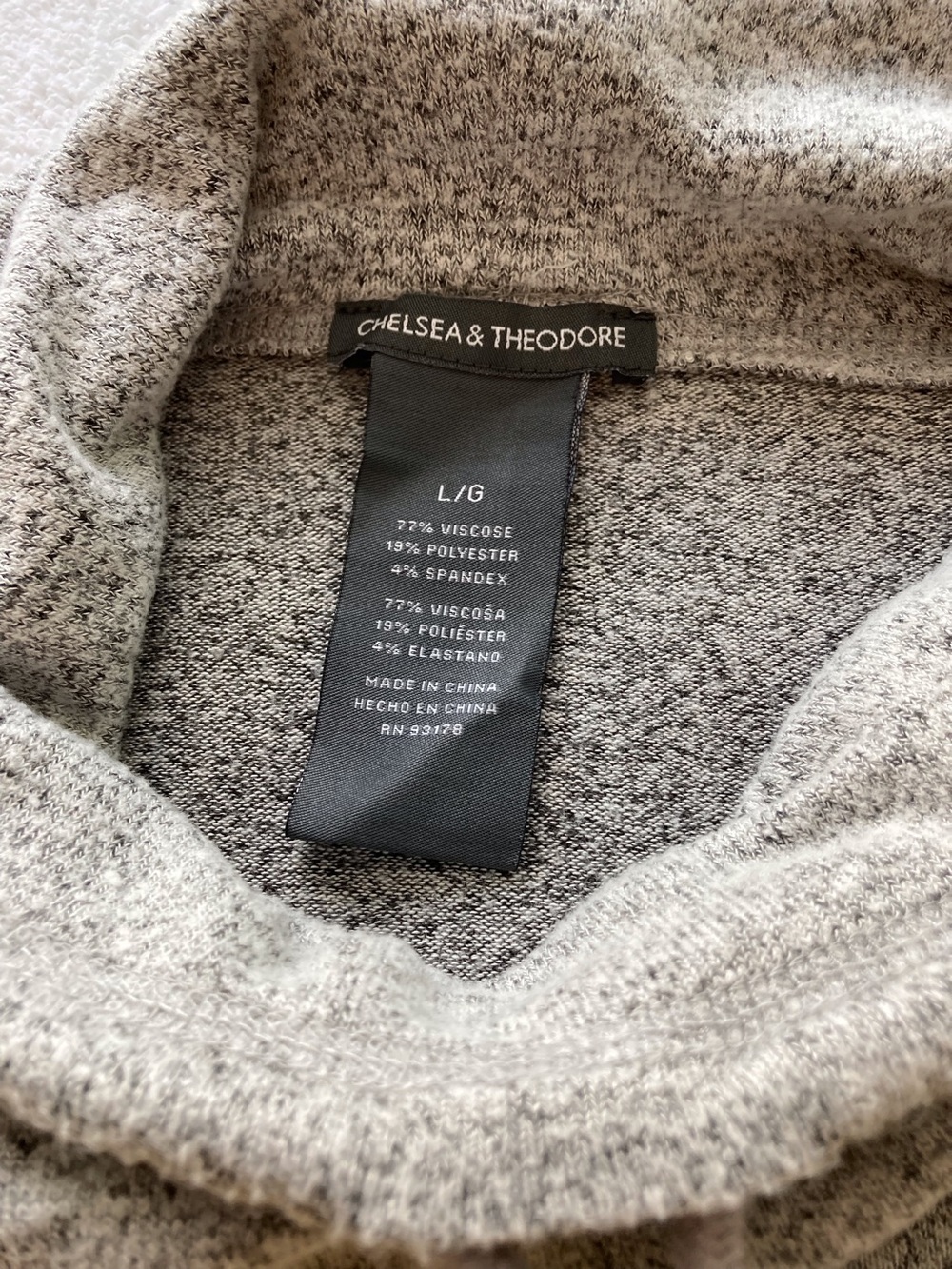 Chelsea & Theodore Gray Cowl Neck Tunic Top Asymmetrical Hem Women’s L Pullover - Picture 9 of 9